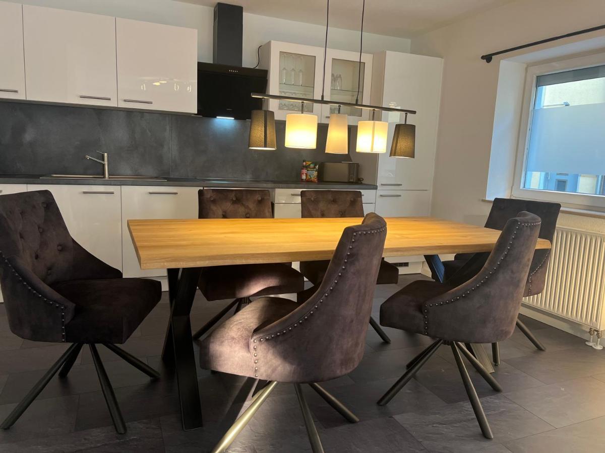 Apartment Fuer 6 Crailsheim Zentrum Netflix 300 Mbit Wlan Bagian luar foto
